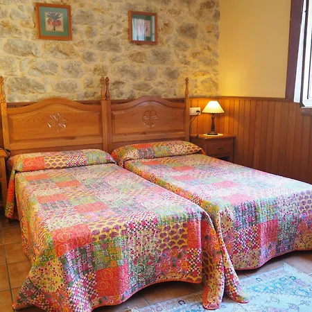 Apartamentos Rurales La Escuela Buelles Room photo