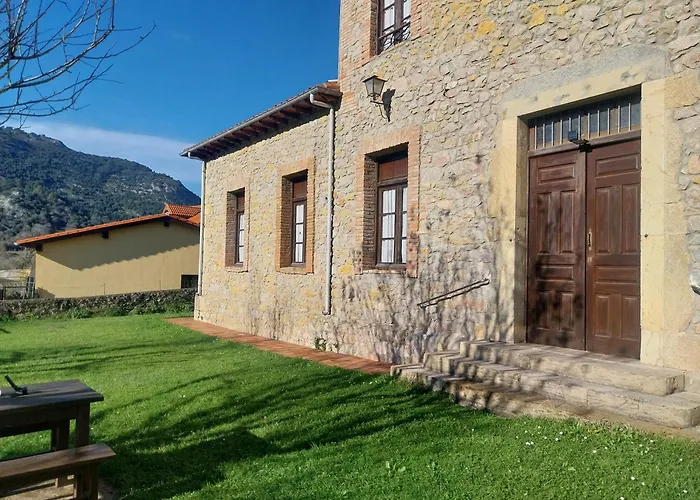 Apartamentos Rurales La Escuela