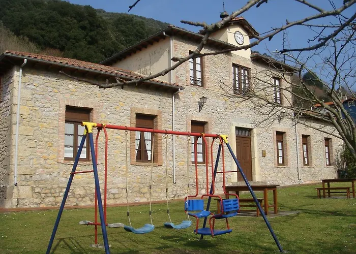 Apartamentos Rurales La Escuela